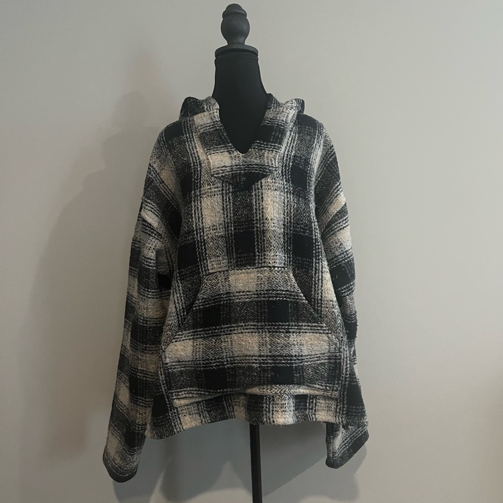 Plaid Black and White unisex Lightweight pullover